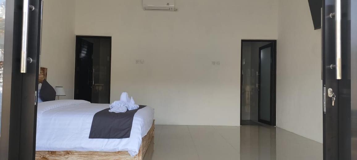 Amed Yudhadewata Hotel Bagian luar foto