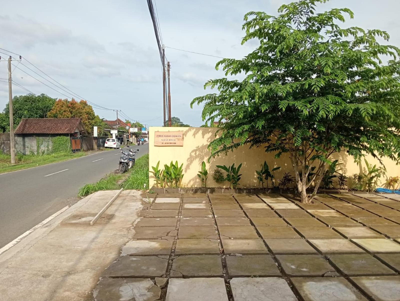 Amed Yudhadewata Hotel Bagian luar foto