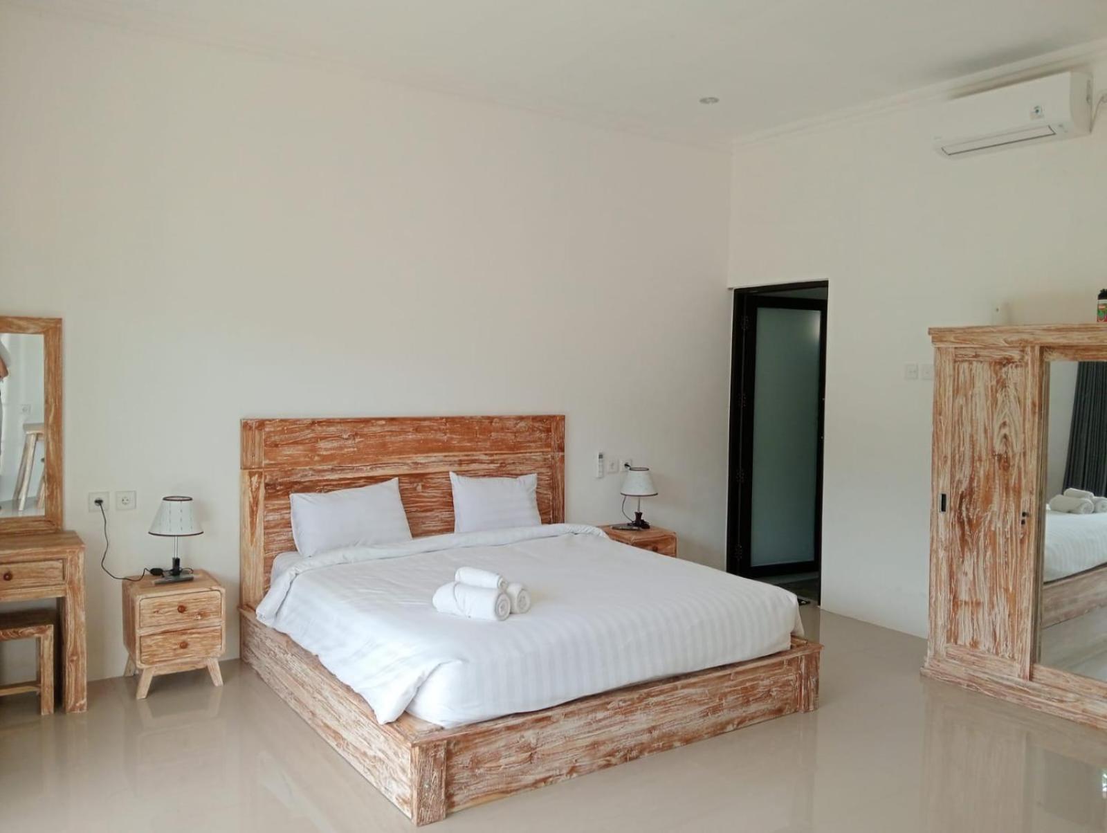 Amed Yudhadewata Hotel Bagian luar foto
